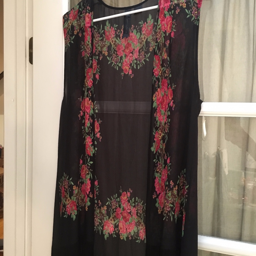 Flowy Vest Kimono with Fringe